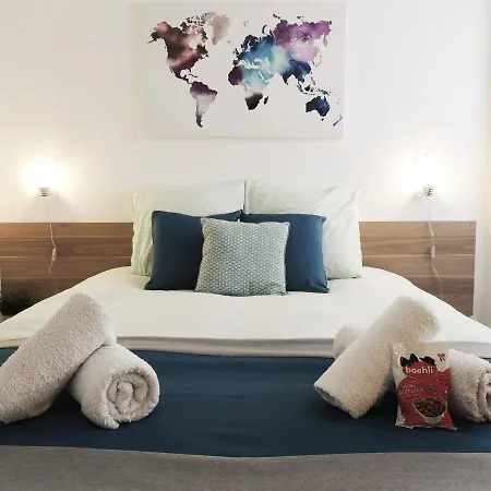 Appart'azur - Proche Gare Au Calme - Wifi - Lit Confort - Parking Facile Et Gratuit *