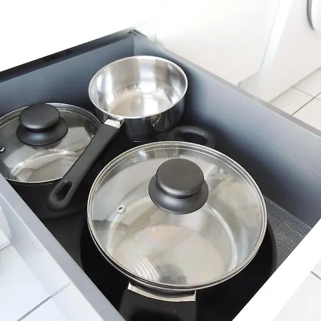 アパート Appart'azur - Proche Gare Au Calme - Wifi - Lit Confort - Parking Facile Et Gratuit アグノー