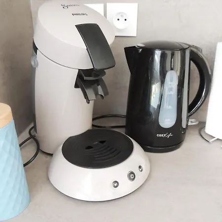 アパート Appart'azur - Proche Gare Au Calme - Wifi - Lit Confort - Parking Facile Et Gratuit